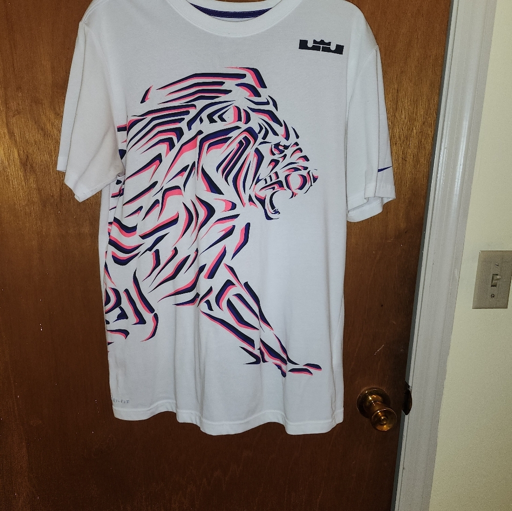 Lebron James Nike Dri-fit Tshirt Mens Size Medium